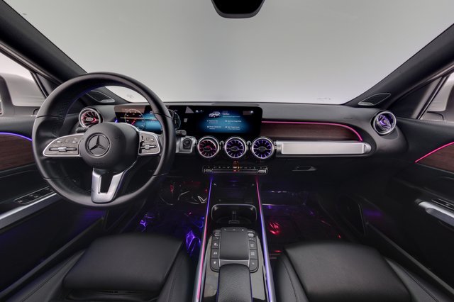 2023 Mercedes-Benz EQB — photo 22 of 24