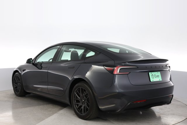 2025 Tesla Model 3 — photo 13 of 21