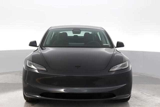 2025 Tesla Model 3 — photo 9 of 21