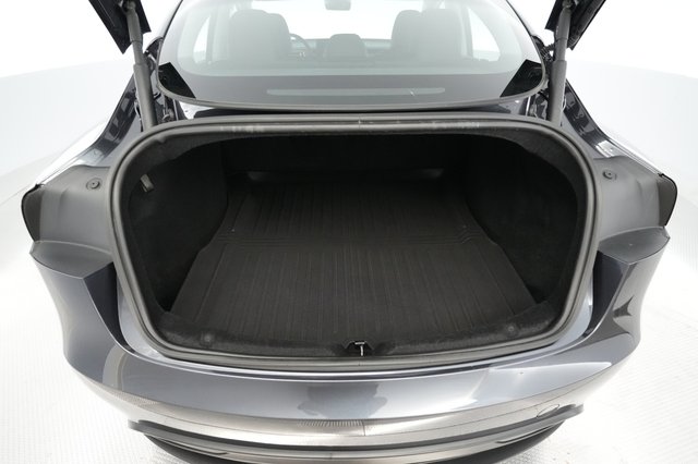 2025 Tesla Model 3 — photo 6 of 21