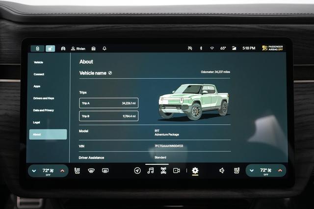 2022 Rivian R1T — photo 5 of 40