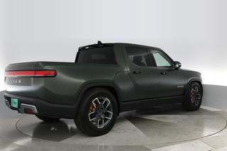 2022 Rivian R1T — photo 2 of 40