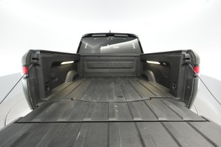 2022 Rivian R1T — photo 23 of 40