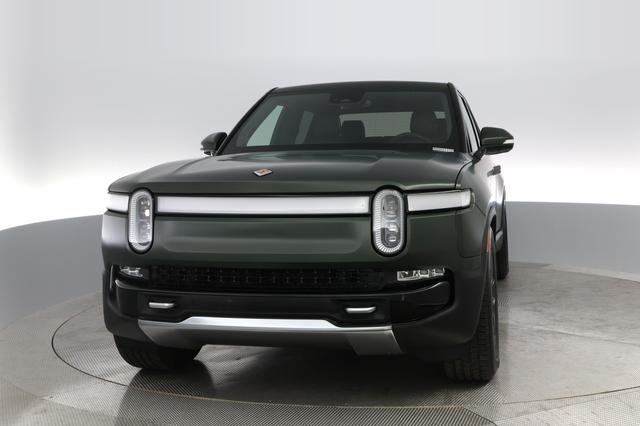 2022 Rivian R1T — photo 7 of 40