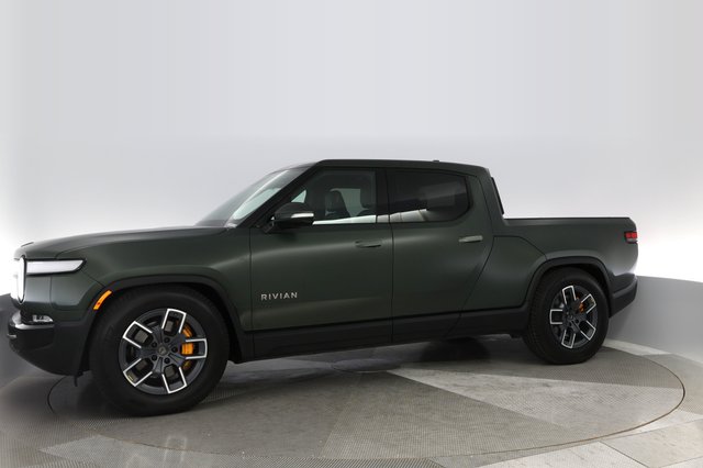 2022 Rivian R1T — photo 13 of 40