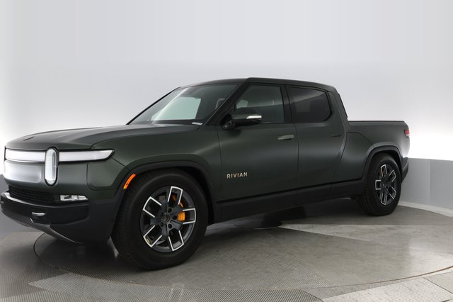 2022 Rivian R1T — photo 6 of 40