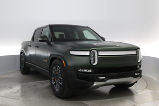 2022 Rivian R1T — photo 8 of 40