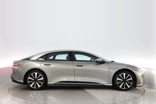 2023 Lucid Air — photo 10 of 22