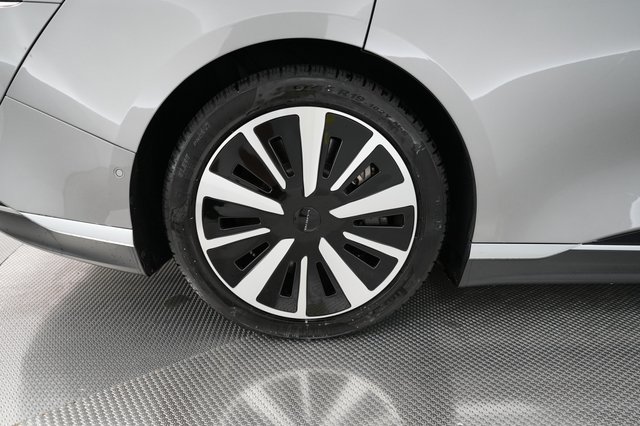2023 Lucid Air — photo 7 of 22
