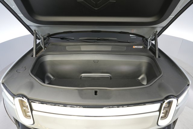 2024 Rivian R1T — photo 20 of 21