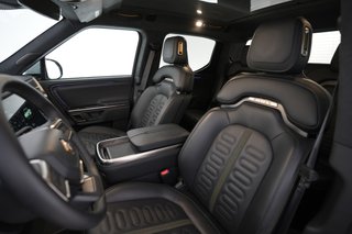 2024 Rivian R1T — photo 3 of 21