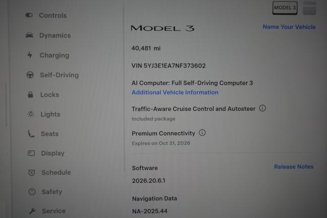 2022 Tesla Model 3 — photo 5 of 22