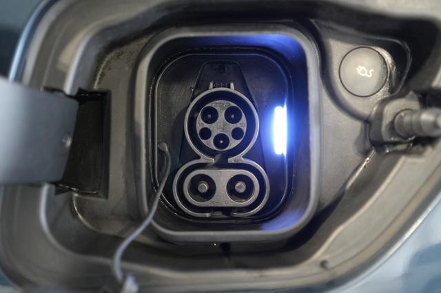 2022 Polestar 2 — photo 8 of 21