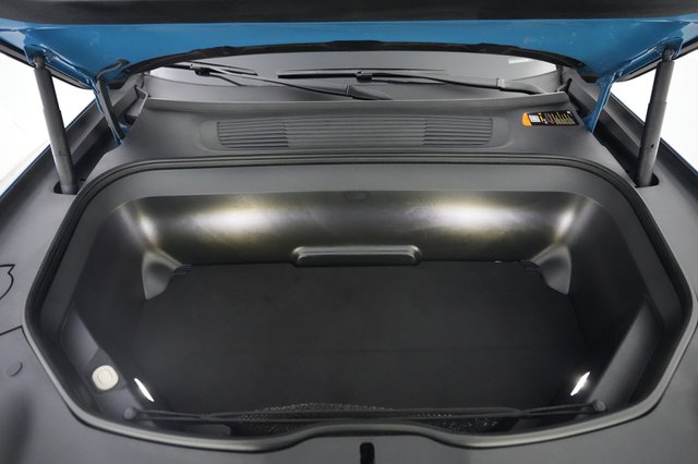 2024 Rivian R1S — photo 22 of 24