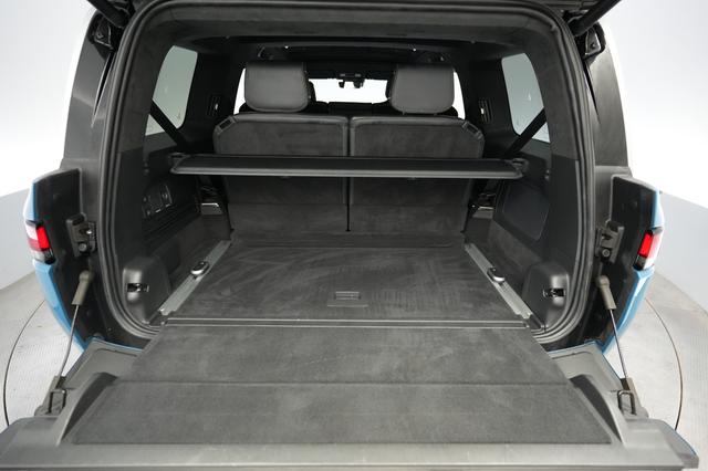 2024 Rivian R1S — photo 6 of 24