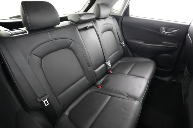 2021 Hyundai Kona Electric — photo 4 of 23