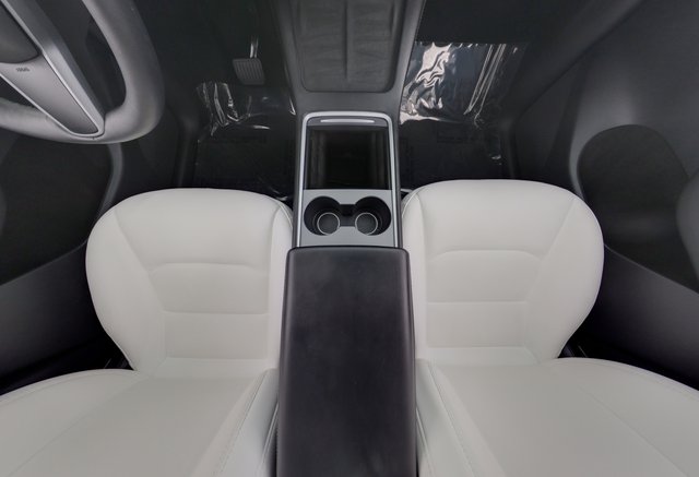 2024 Tesla Model Y — photo 24 of 26