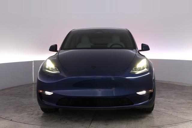2024 Tesla Model Y — photo 9 of 26