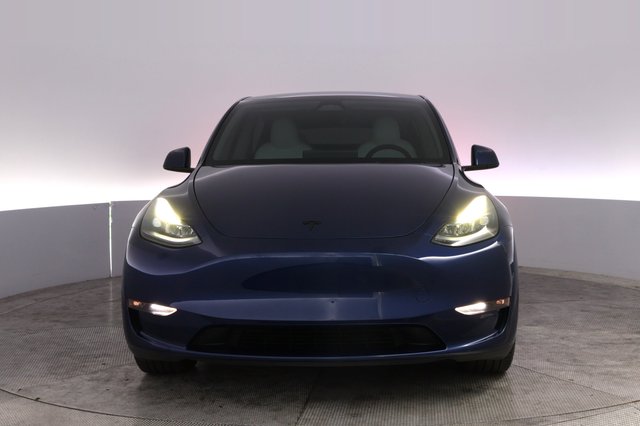 2024 Tesla Model Y — photo 9 of 26