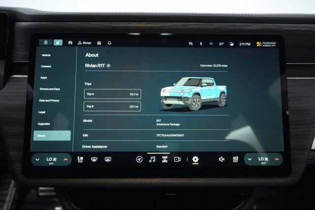 2022 Rivian R1T — photo 27 of 28