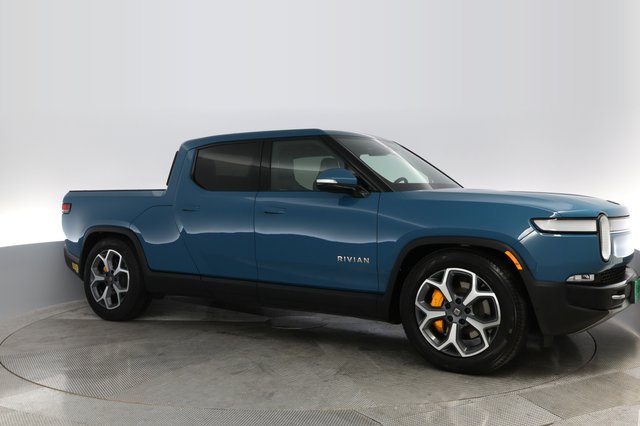 2022 Rivian R1T — photo 9 of 28