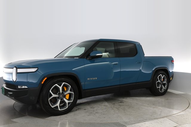 2022 Rivian R1T — photo 13 of 28