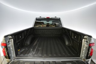 2023 Ford F-150 Lightning — photo 6 of 23