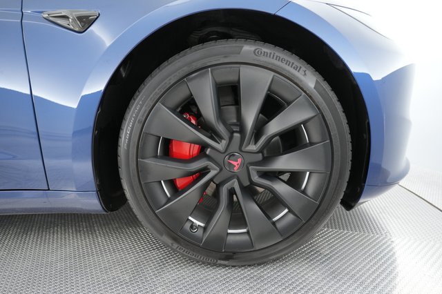 2024 Tesla Model 3 — photo 16 of 25