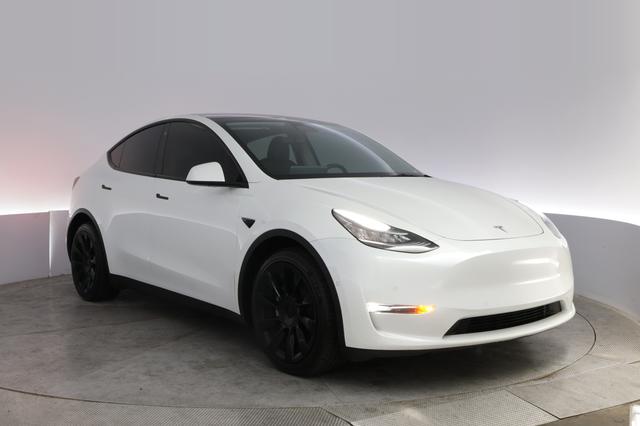 2021 Tesla Model Y — photo 10 of 22