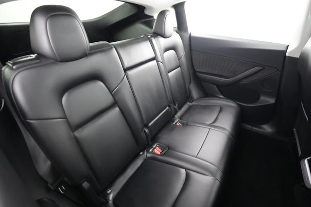 2021 Tesla Model Y — photo 4 of 22