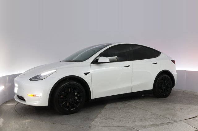 2021 Tesla Model Y — photo 14 of 22