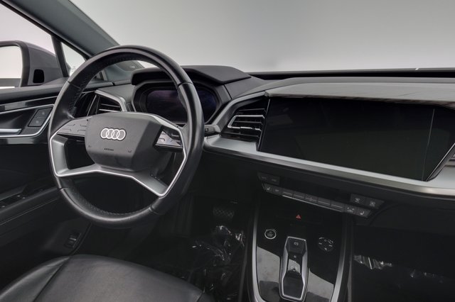 2023 Audi Q4 e-tron — photo 20 of 24