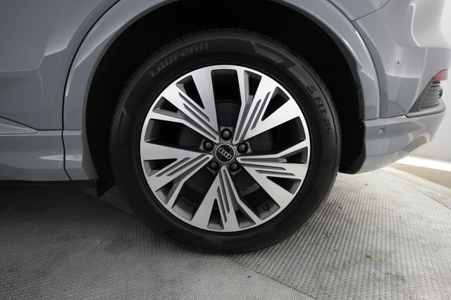 2023 Audi Q4 e-tron — photo 7 of 24