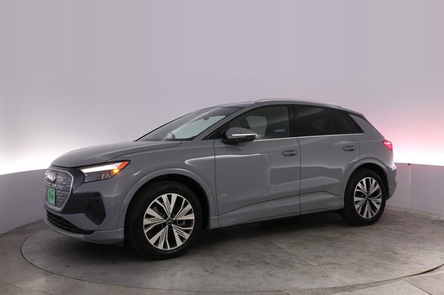 2023 Audi Q4 e-tron — photo 14 of 24