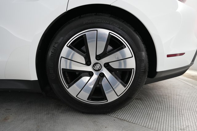 2023 Porsche Taycan — photo 7 of 26