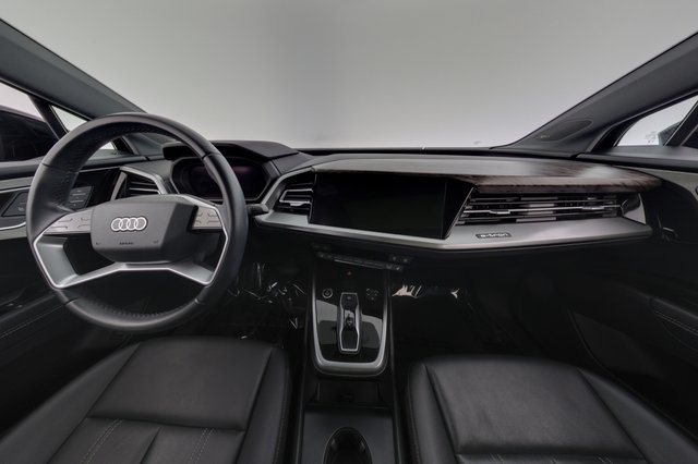 2024 Audi Q4 e-tron — photo 21 of 23