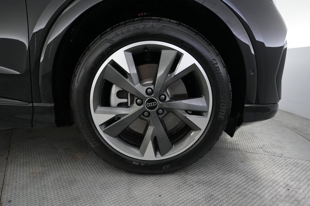 2024 Audi Q4 e-tron — photo 16 of 23