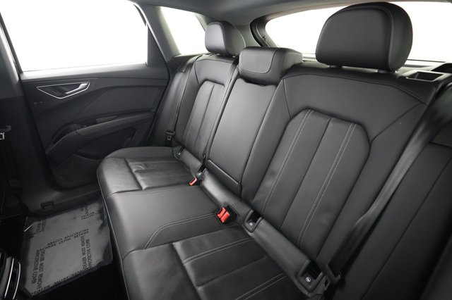 2024 Audi Q4 e-tron — photo 19 of 23