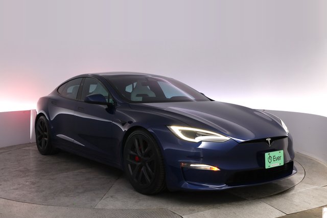 2025 Tesla Model S — photo 10 of 24