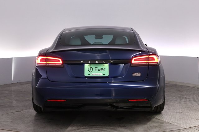 2025 Tesla Model S — photo 12 of 24