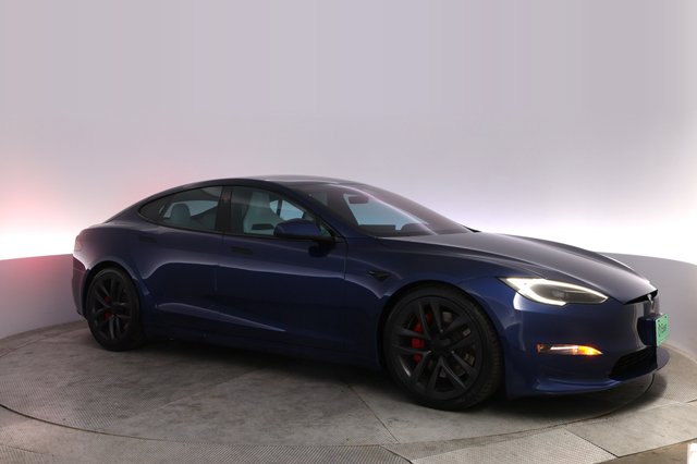 2025 Tesla Model S — photo 11 of 24