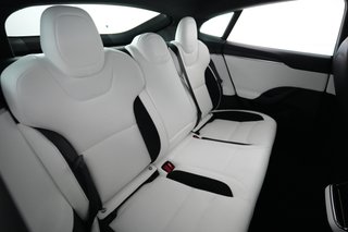 2025 Tesla Model S — photo 4 of 24