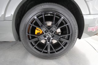 2023 Audi e-tron — photo 15 of 31