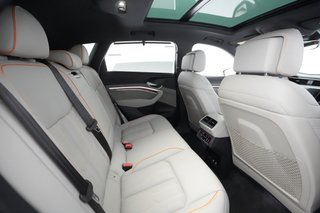 2023 Audi e-tron — photo 4 of 31