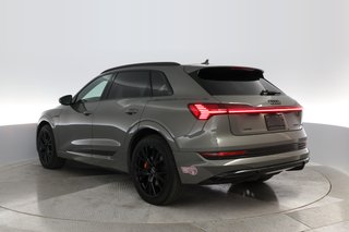 2023 Audi e-tron — photo 12 of 31