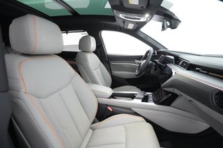 2023 Audi e-tron — photo 21 of 31