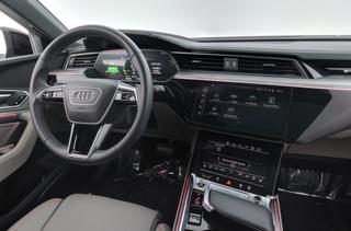 2023 Audi e-tron — photo 3 of 31