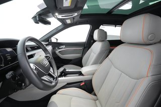 2023 Audi e-tron — photo 19 of 31