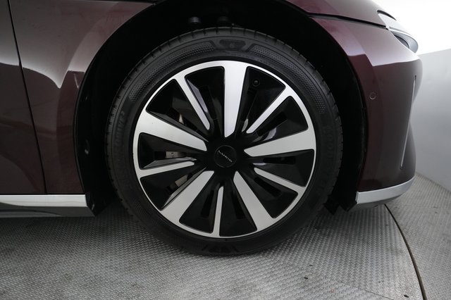 2022 Lucid Air — photo 16 of 23