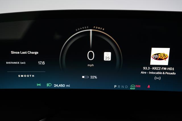 2022 Lucid Air — photo 5 of 23